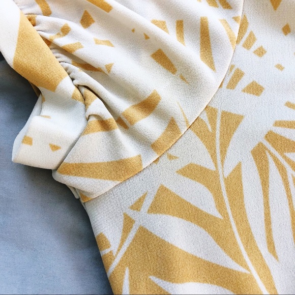 Yellow Leaf Print Dress - Picture 5 of 6